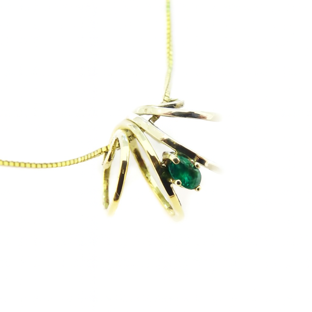 Hanger goud smaragd