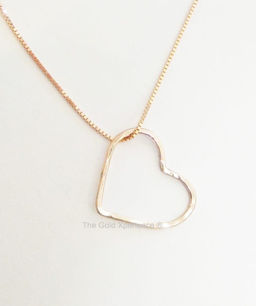 Handgemaakte hartvormige hanger – goud
