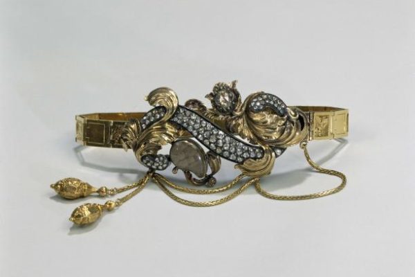Armband. Goud, verguld zilver, diamanten en haar. Duitsland en Nederland (?), ca. 1845 - 1850. Collectie Rijksmuseum