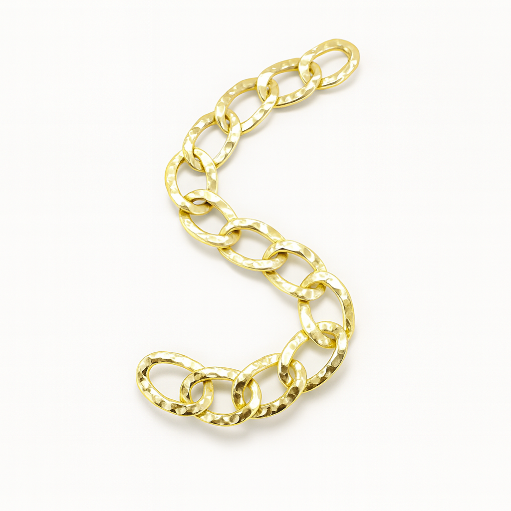 Exclusieve schakelarmband in gehamerd goud